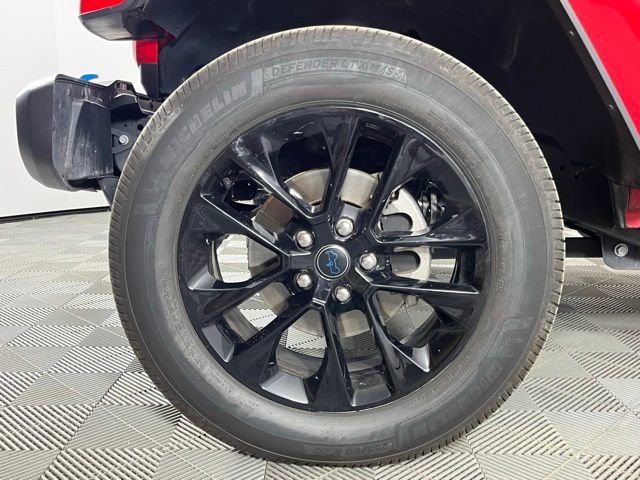 Used 2024 Jeep Wrangler Unlimited Sahara image 9