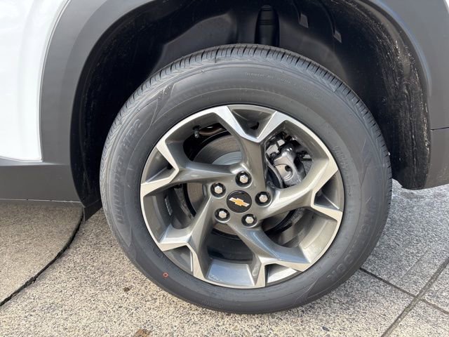New 2026 Chevrolet Trax LT image 12