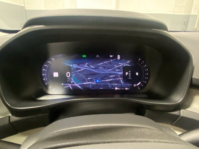 Used 2026 Volvo XC40 B5 Ultra AWD/4WD image 16