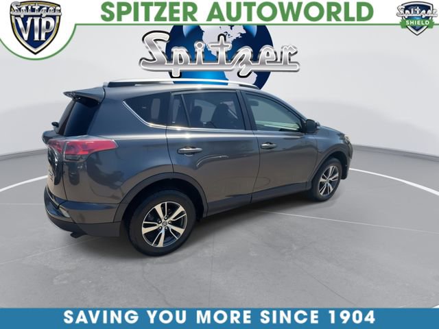 Used 2017 Toyota RAV4 XLE AWD/4WD image 9