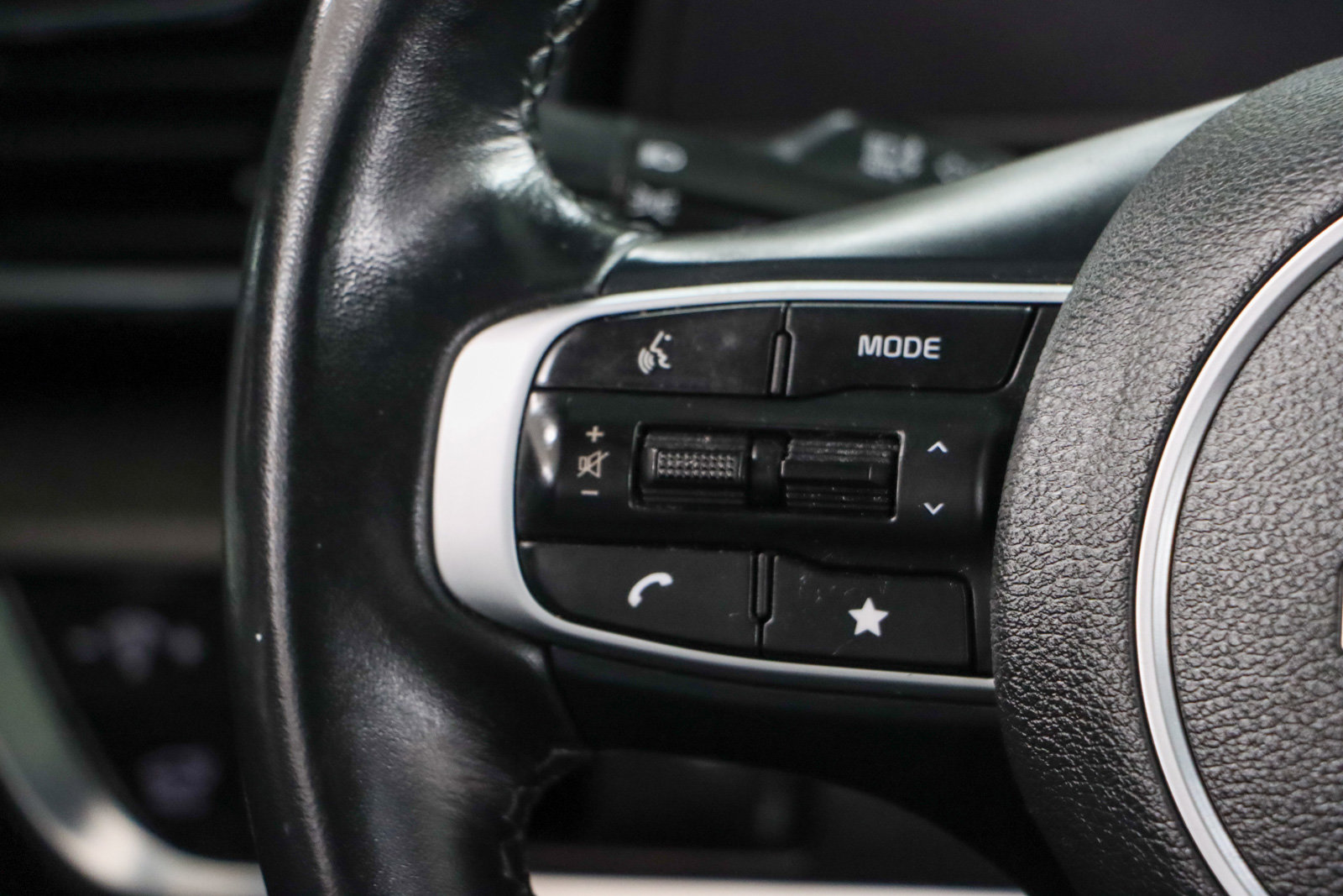 Used 2024 Kia Sportage X-Line w/ X-Line Premium Package image 13