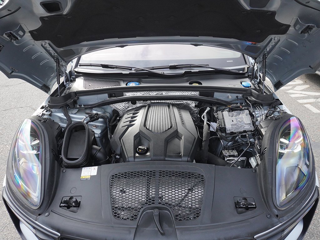 Used 2022 Porsche Macan image 21