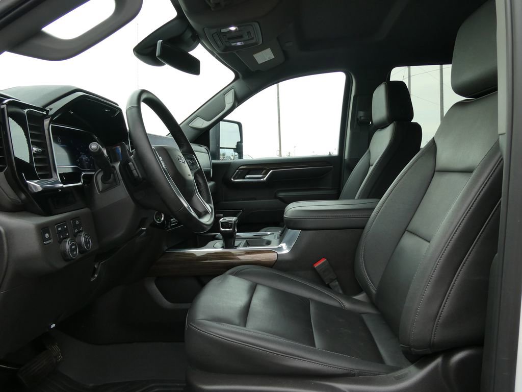 Certified 2024 Chevrolet Silverado 1500 LT Trail Boss w/ Convenience Package II image 21