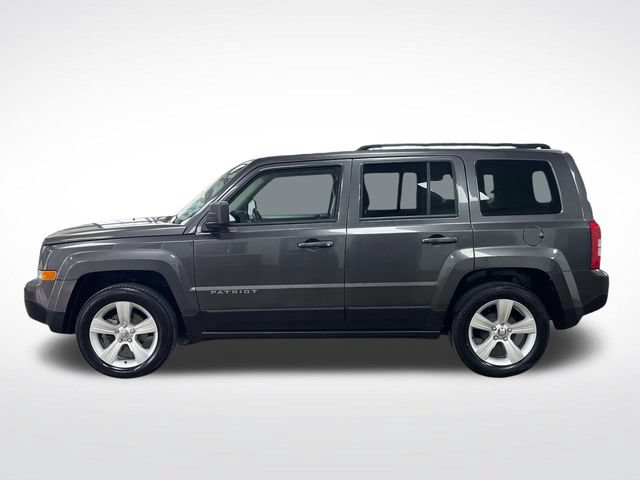 Used 2016 Jeep Patriot Latitude FWD image 10