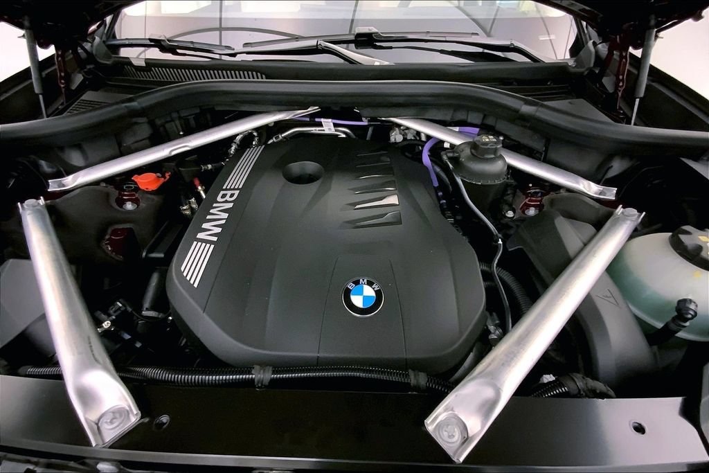 New 2026 BMW X7 xDrive40i w/ Premium Package AWD/4WD image 8