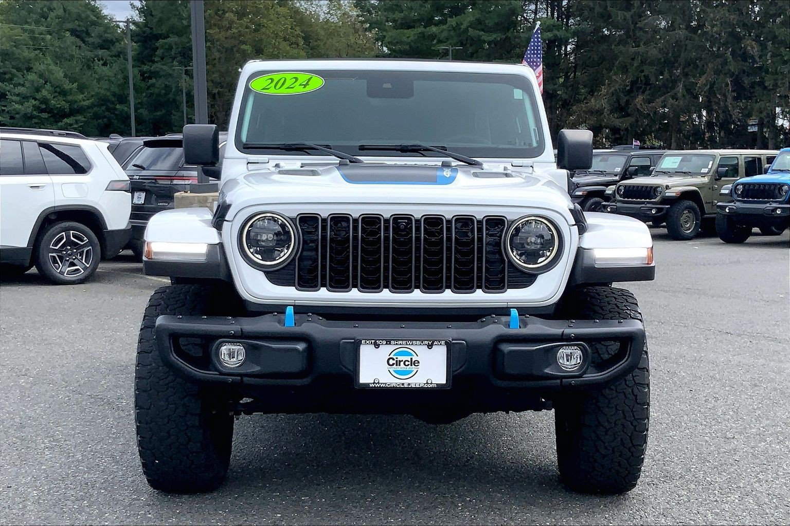 Certified 2024 Jeep Wrangler Unlimited Rubicon 4xe AWD/4WD image 3