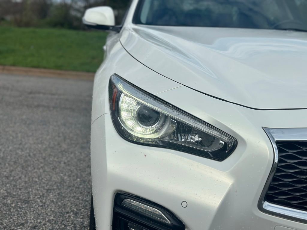 Used 2015 INFINITI Q50 Sport w/ Deluxe Technology Package image 10