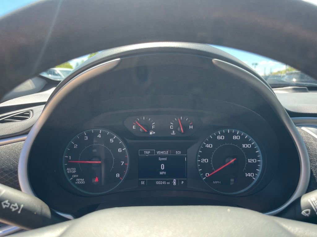 Used 2022 Chevrolet Malibu LT FWD image 17