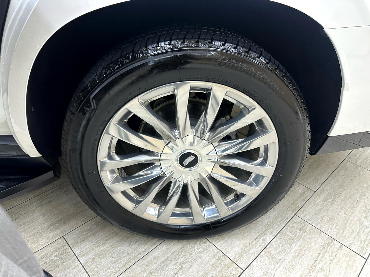 Used 2021 Cadillac Escalade Premium Luxury w/ Driver Assist Tech Package image 40