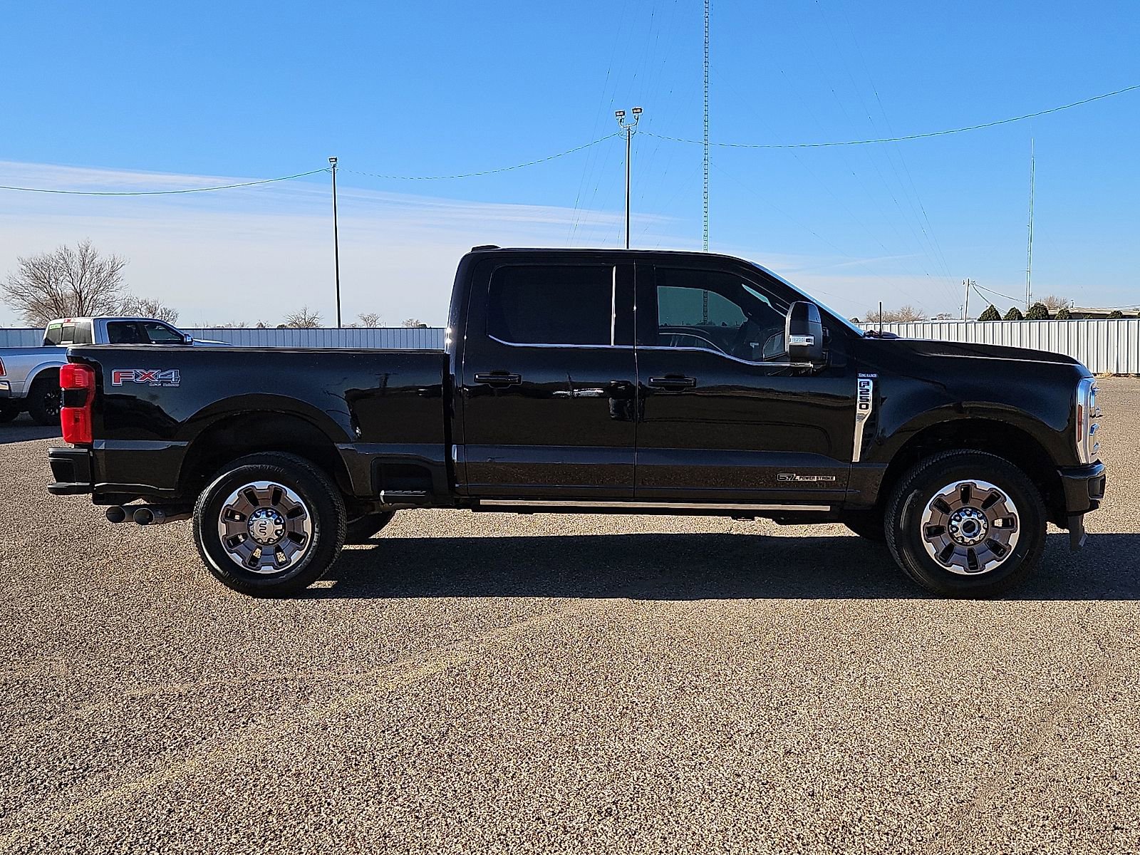 Used 2025 Ford F250 King Ranch w/ FX4 Off-Road Package image 5
