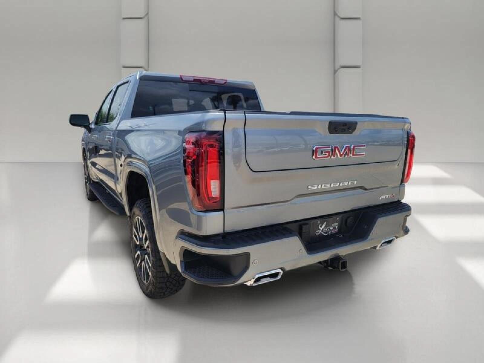 New 2026 GMC Sierra 1500 AT4 w/ AT4 Premium Package AWD/4WD image 8
