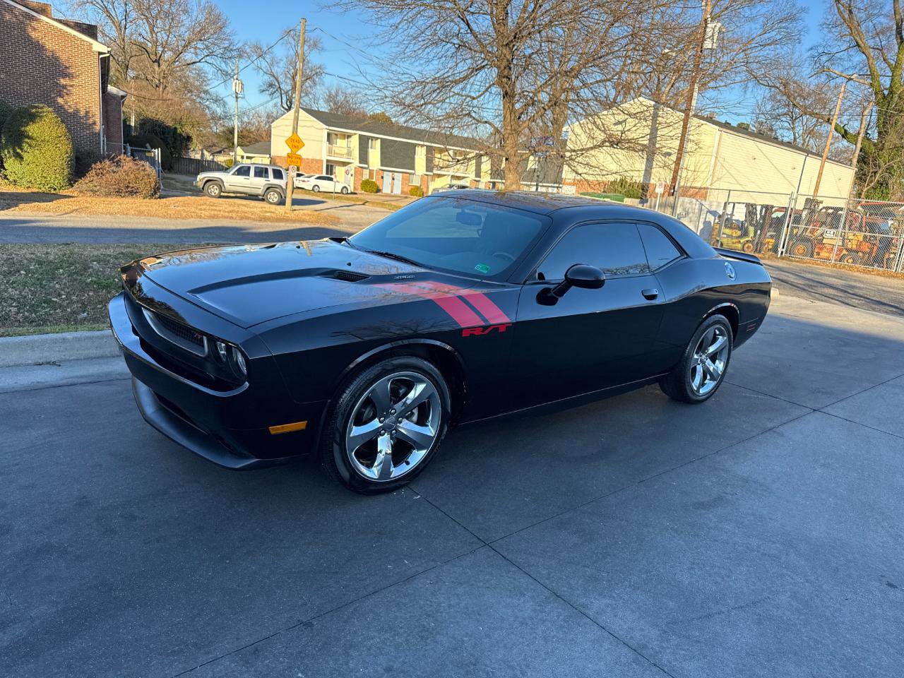 Used 2014 Dodge Challenger R/T Plus RWD image 6