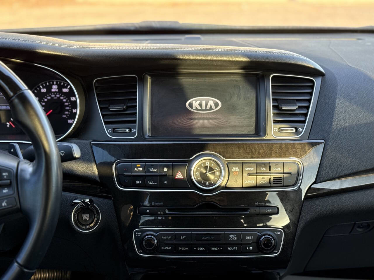 Used 2014 Kia Cadenza Premium image 17