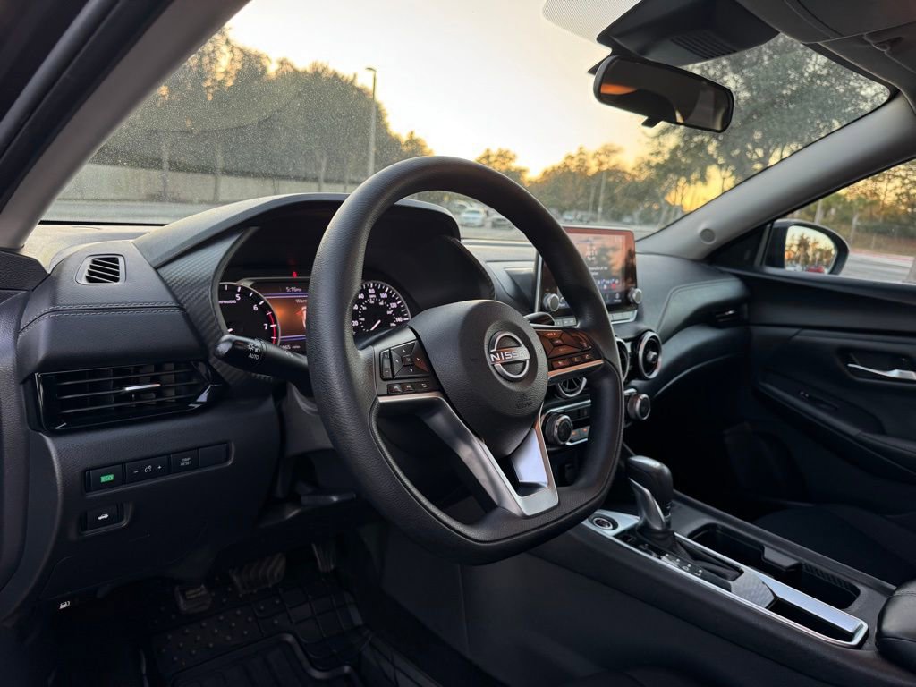 Used 2024 Nissan Sentra SV image 34