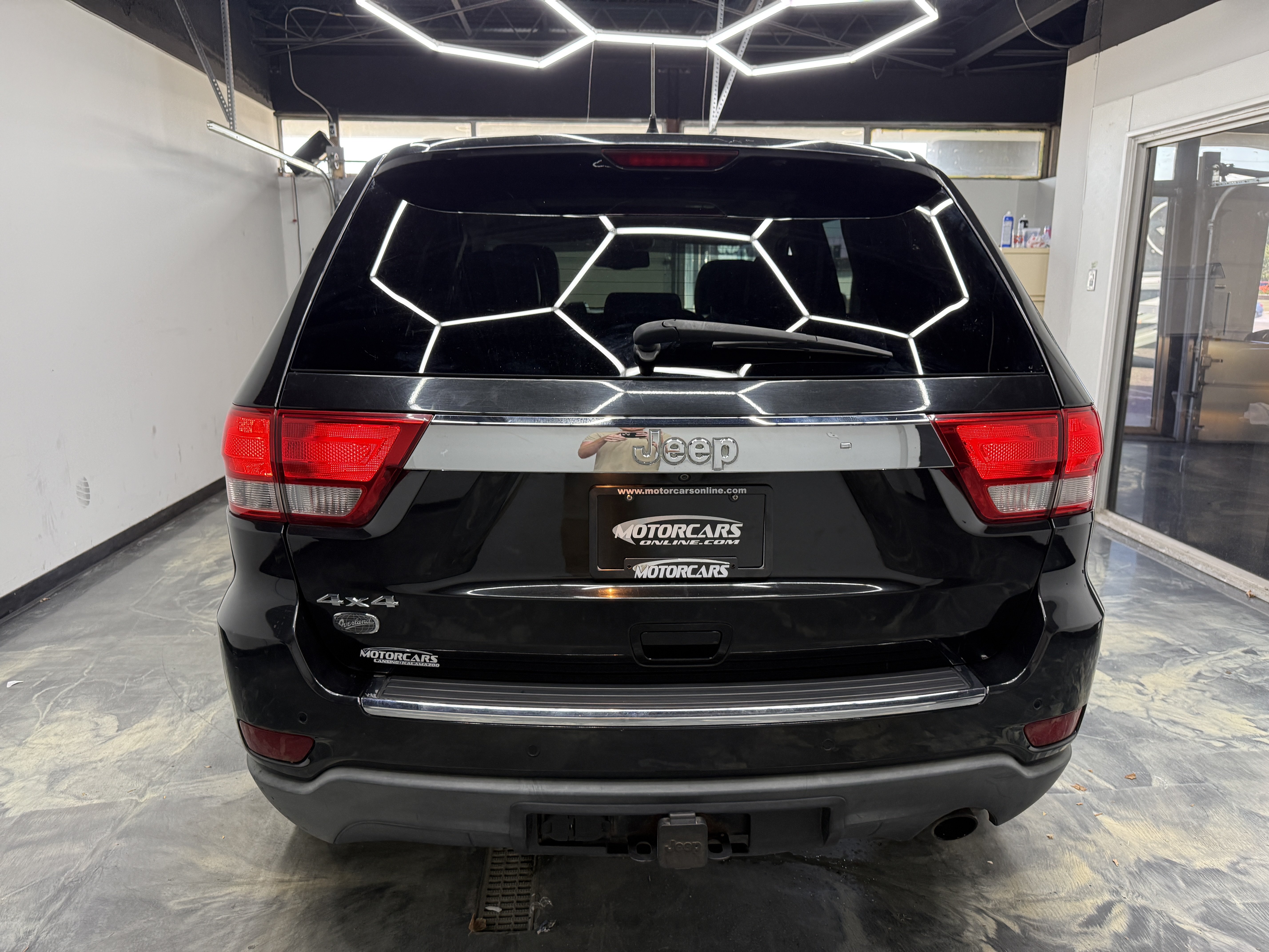 Used 2012 Jeep Grand Cherokee Overland AWD/4WD image 4