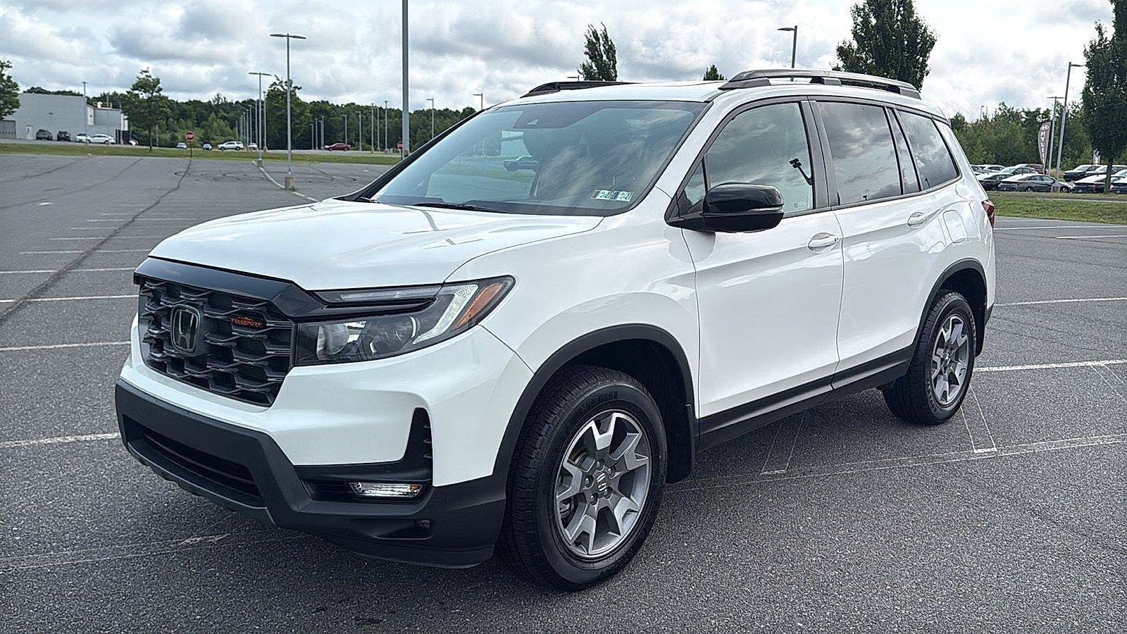 Used 2023 Honda Passport TrailSport image 13