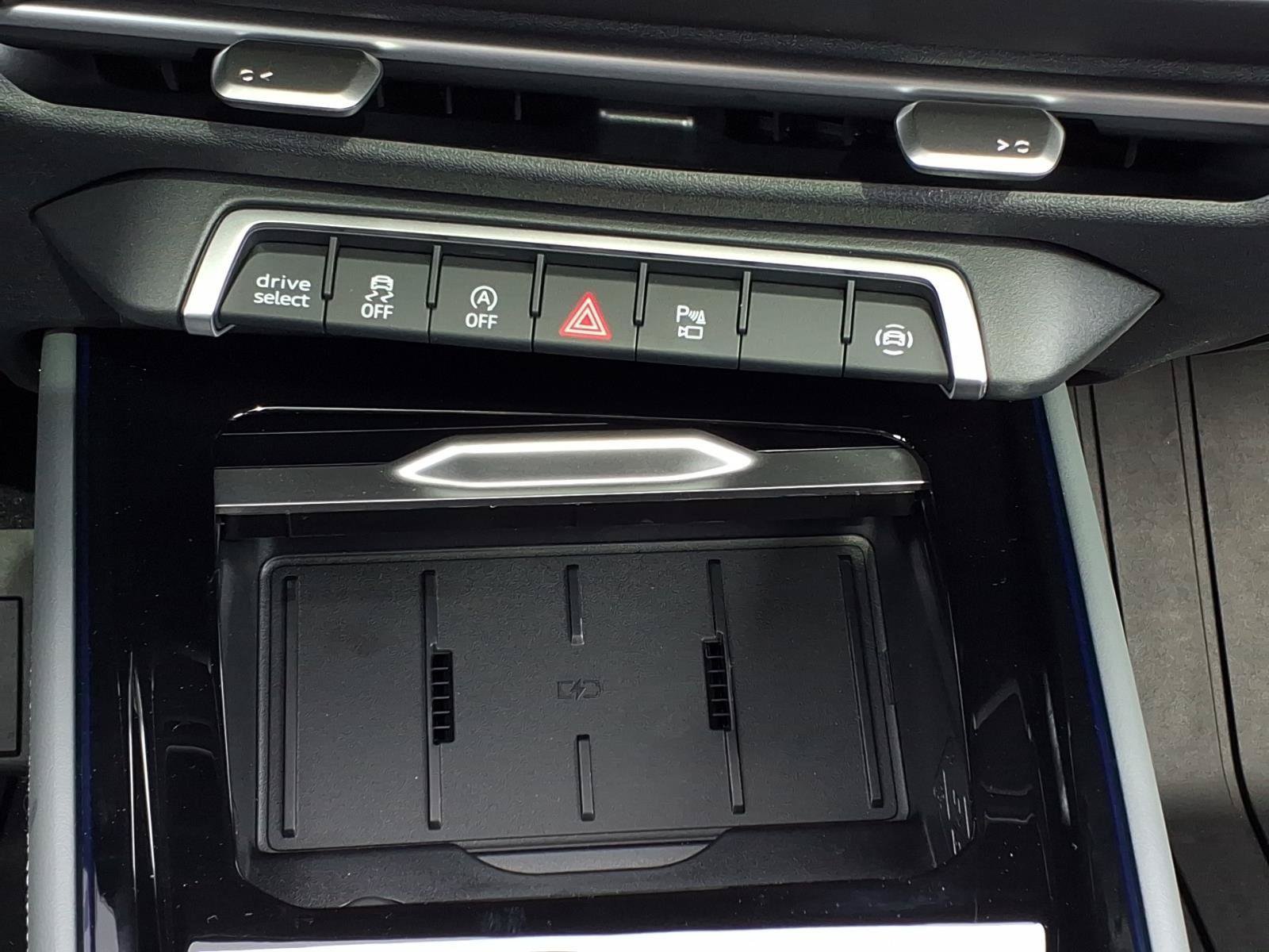 New 2026 Audi Q3 quattro 2.0T AWD/4WD image 23