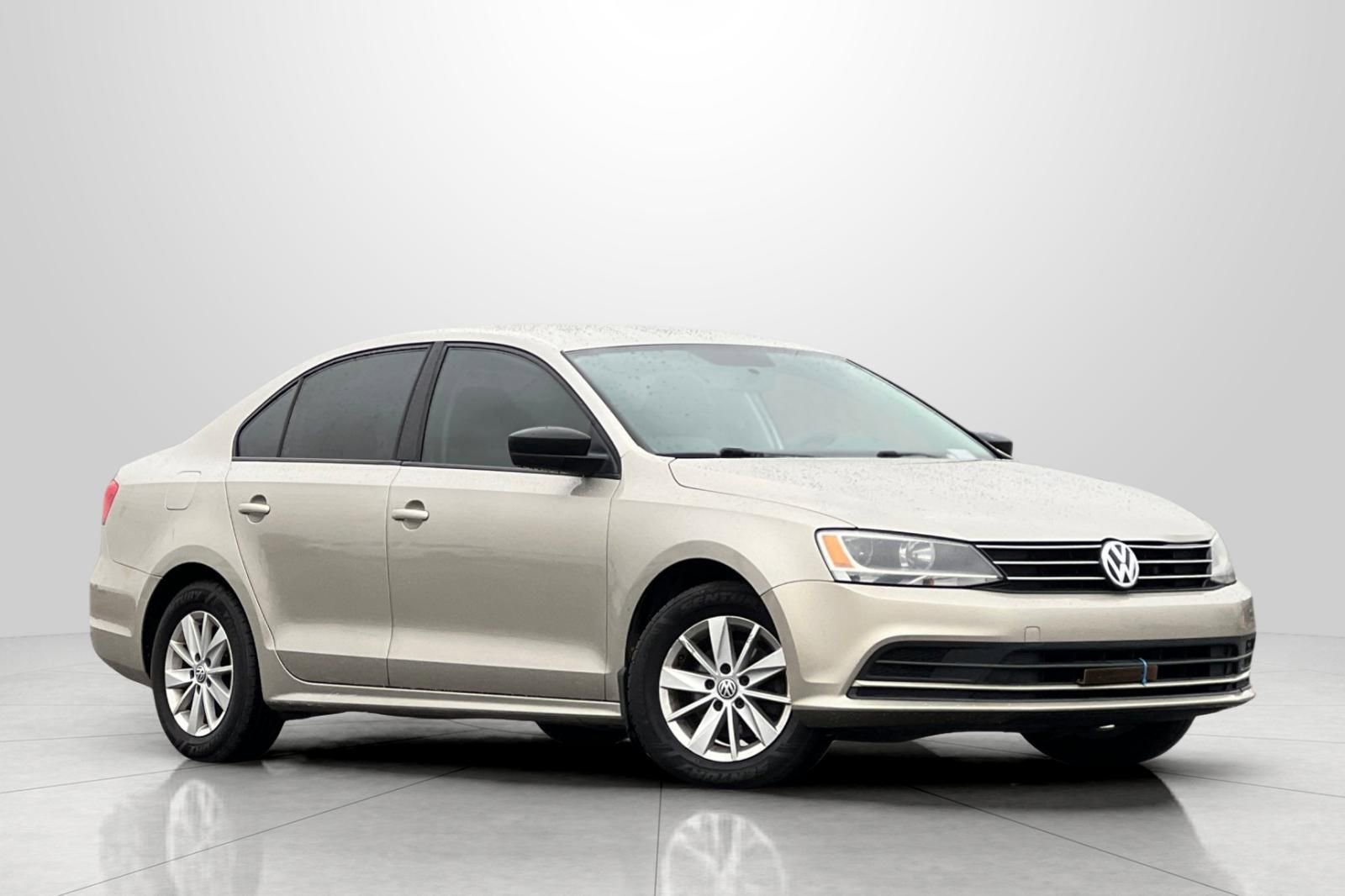 Used 2015 Volkswagen Jetta S image 2