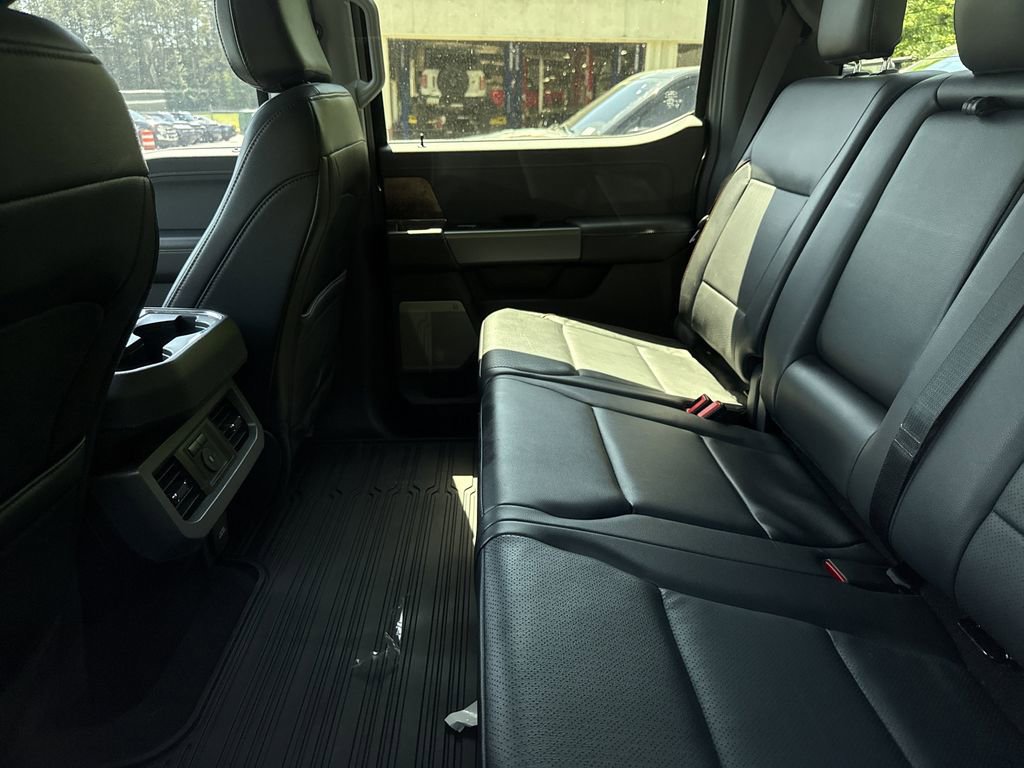 Used 2025 Ford F350 Lariat w/ Chrome Package AWD/4WD image 10