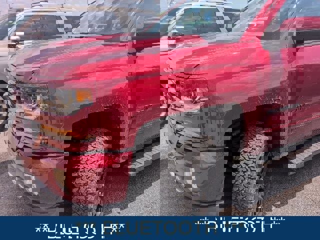 Used 2018 Chevrolet Silverado 1500 LT w/ All Star Edition AWD/4WD image 3