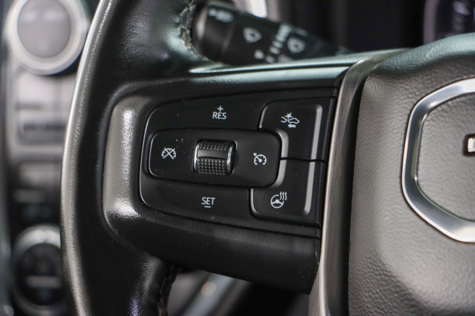 Used 2023 GMC Sierra 2500 Denali w/ Denali Ultimate Package image 14