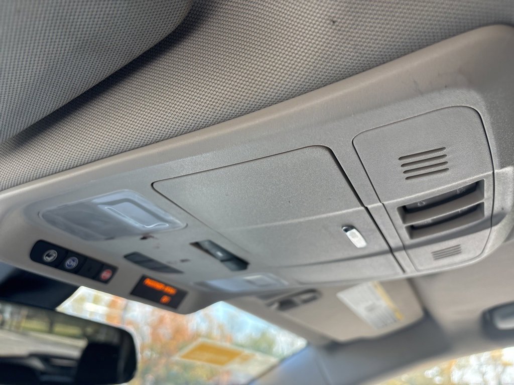 Used 2020 Buick Envision Essence image 22