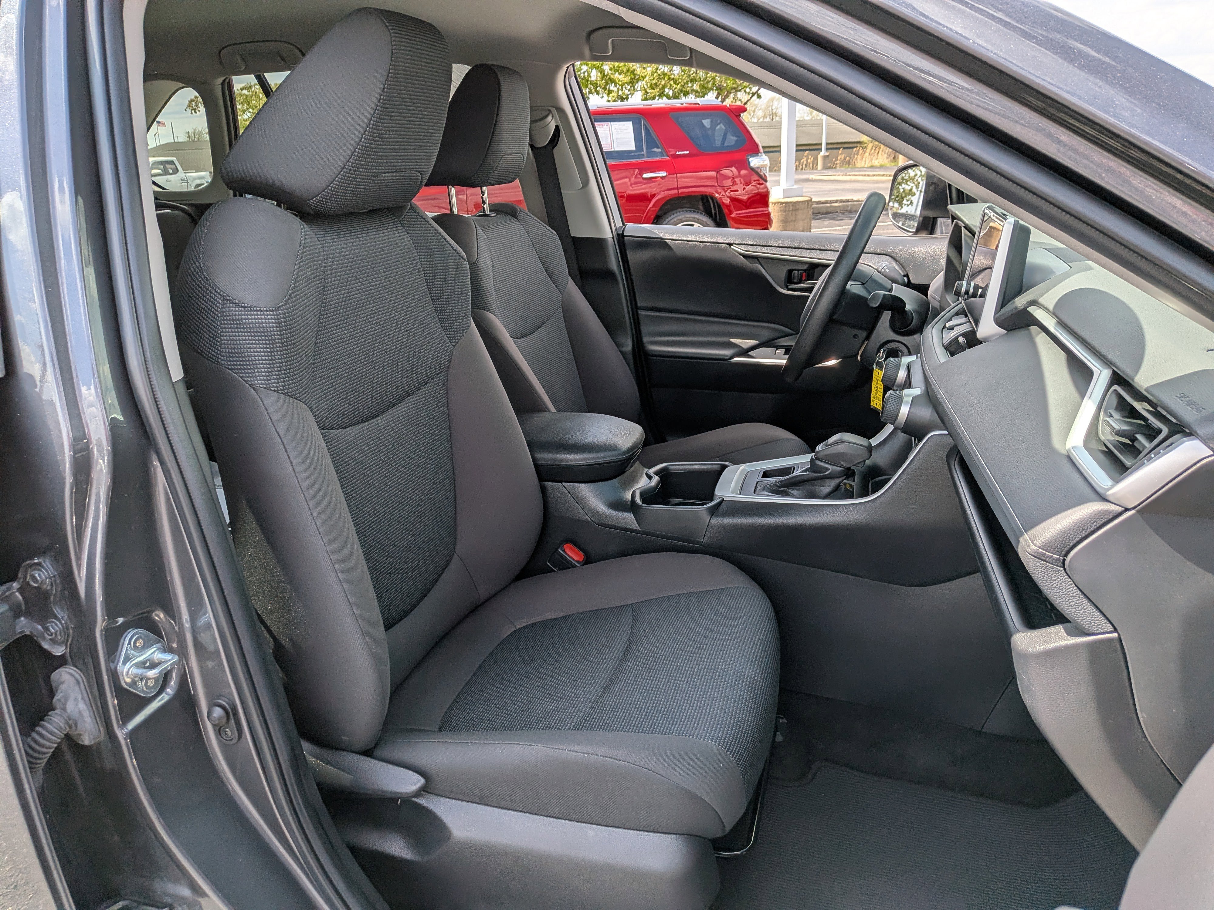 Certified 2023 Toyota RAV4 LE AWD/4WD image 22