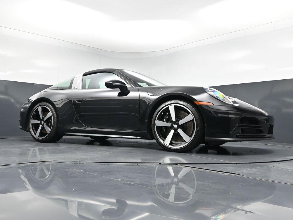 Certified 2026 Porsche 911 Targa 4S AWD/4WD image 31
