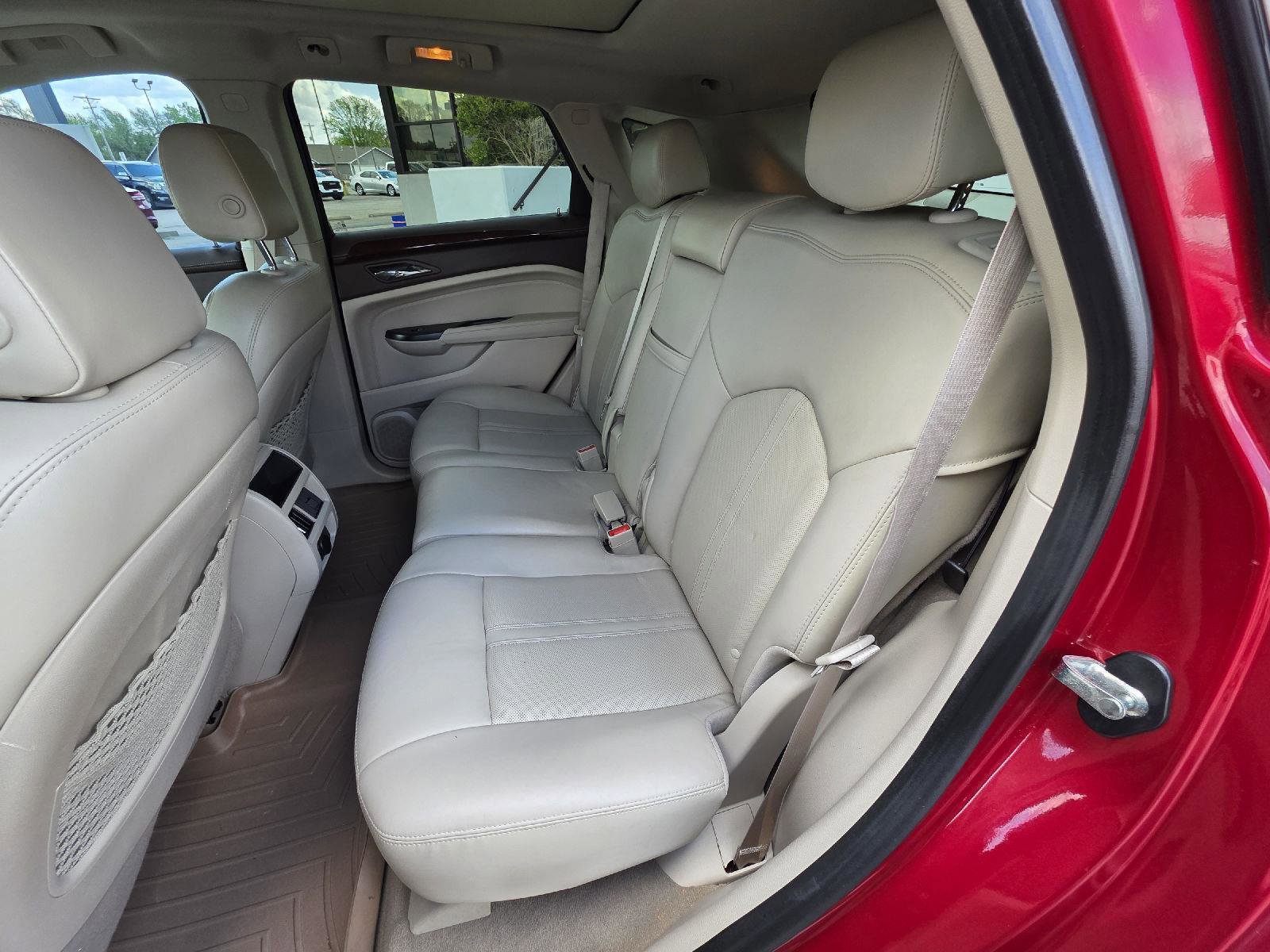 Used 2015 Cadillac SRX Luxury w/ Trailering Package image 39