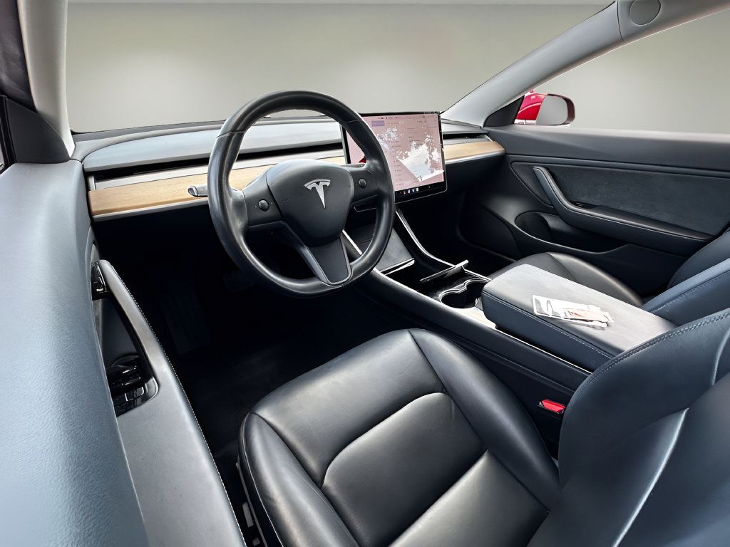 Used 2018 Tesla Model 3 Long Range AWD/4WD image 15