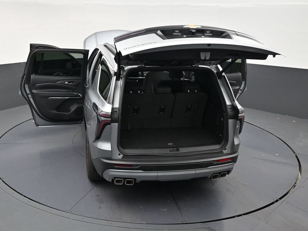 Used 2026 Chevrolet Traverse LT FWD image 30