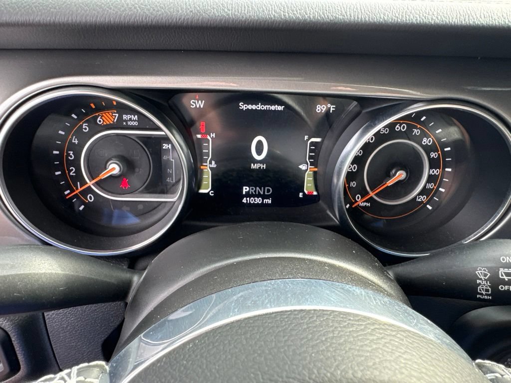 Used 2022 Jeep Wrangler Unlimited Sahara w/ Cold Weather Group AWD/4WD image 31