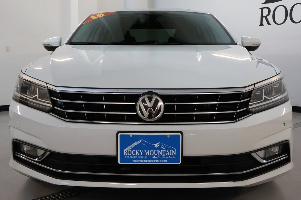 Used 2018 Volkswagen Passat 2.0T SE FWD video 2