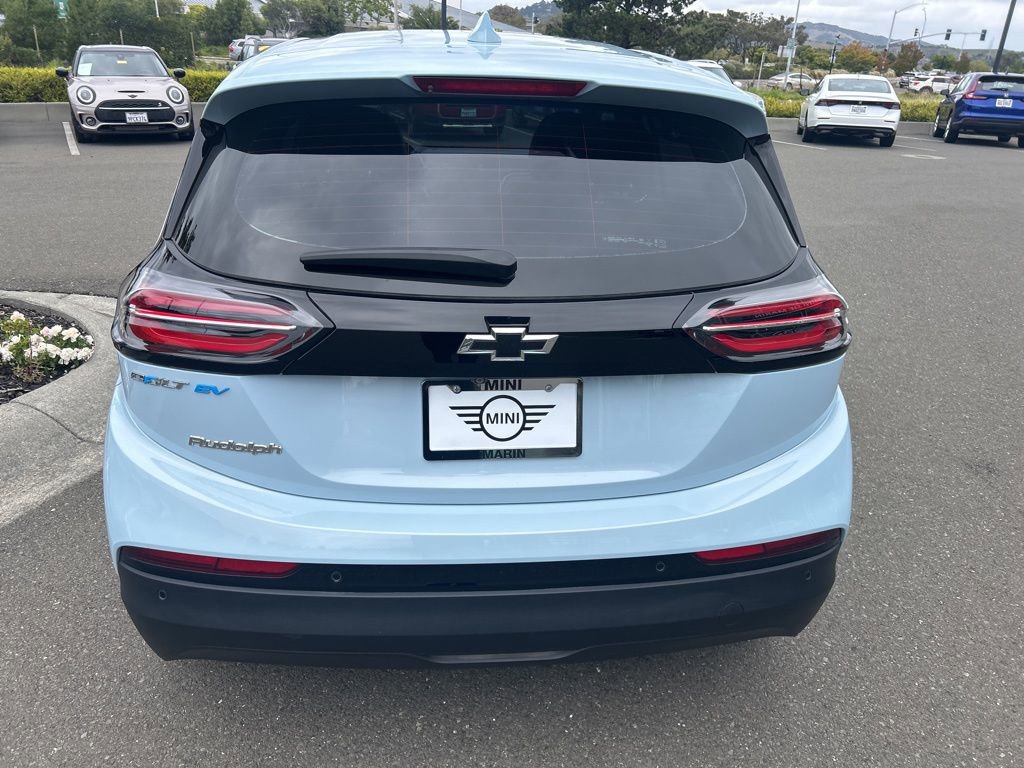 Used 2022 Chevrolet Bolt LT FWD image 4