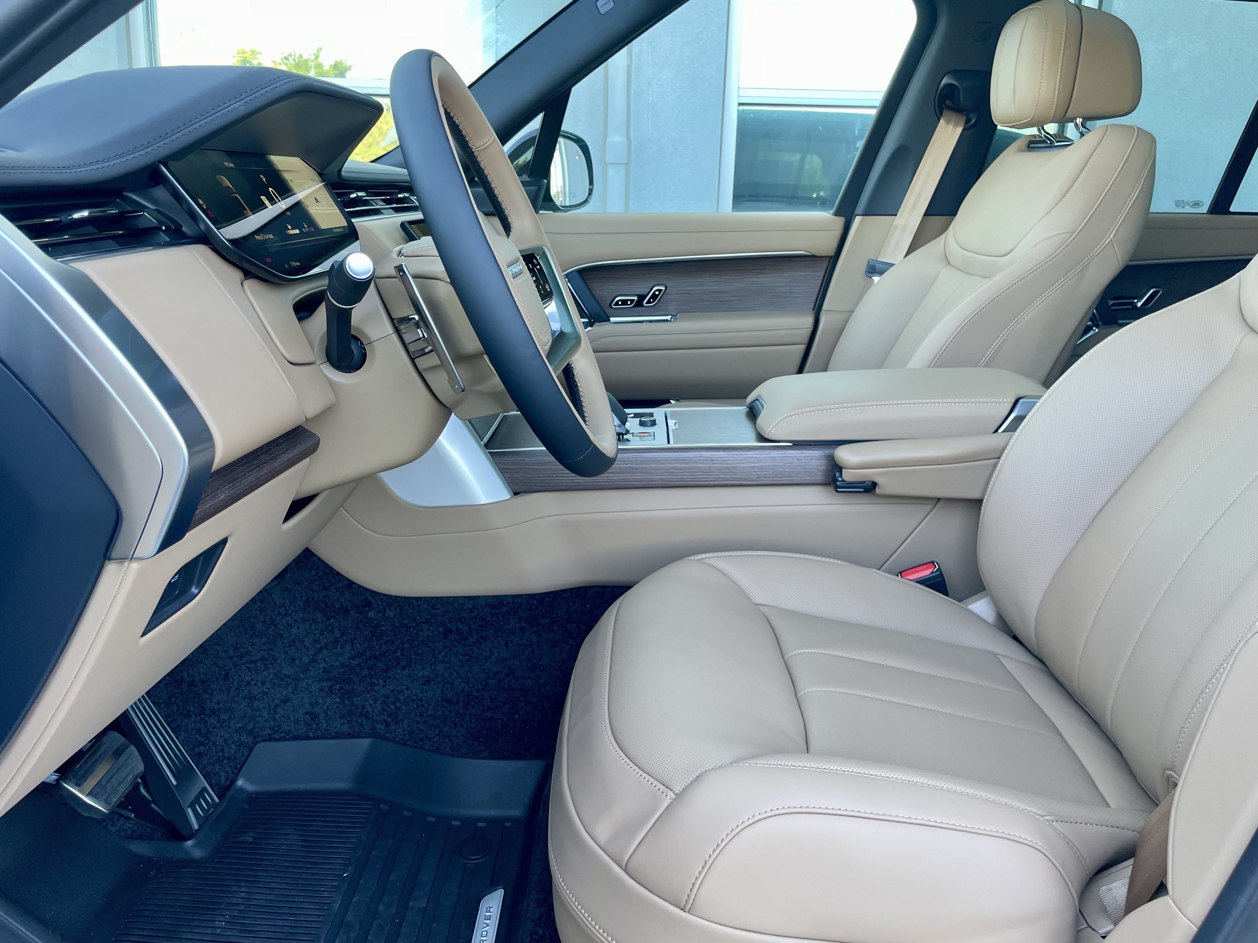 New 2027 Land Rover Range Rover SE AWD/4WD image 14