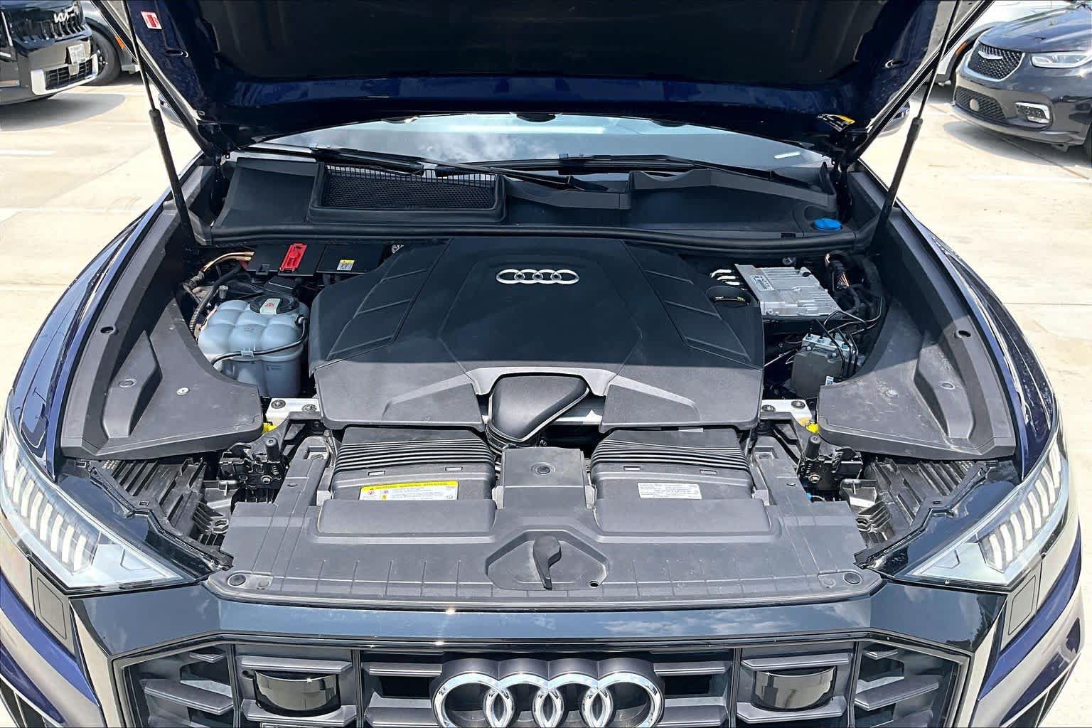 Used 2020 Audi Q8 Prestige AWD/4WD image 31