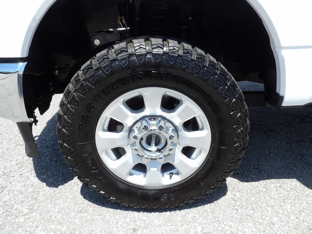Used 2024 Ford F250 XLT w/ FX4 Off-Road Package AWD/4WD image 54