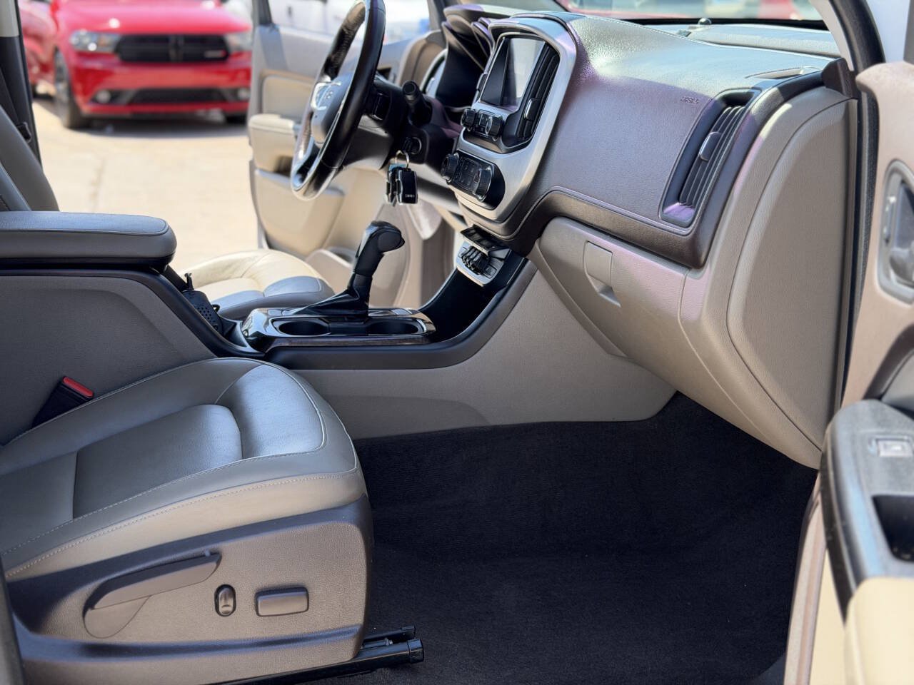 Used 2015 GMC Canyon SLT AWD/4WD image 29