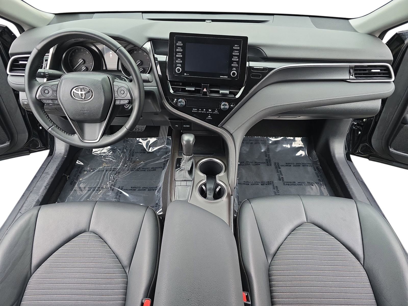 Used 2023 Toyota Camry SE image 16