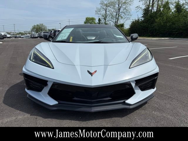 Used 2022 Chevrolet Corvette Stingray Premium Conv w/ Z51 Performance Package RWD image 2