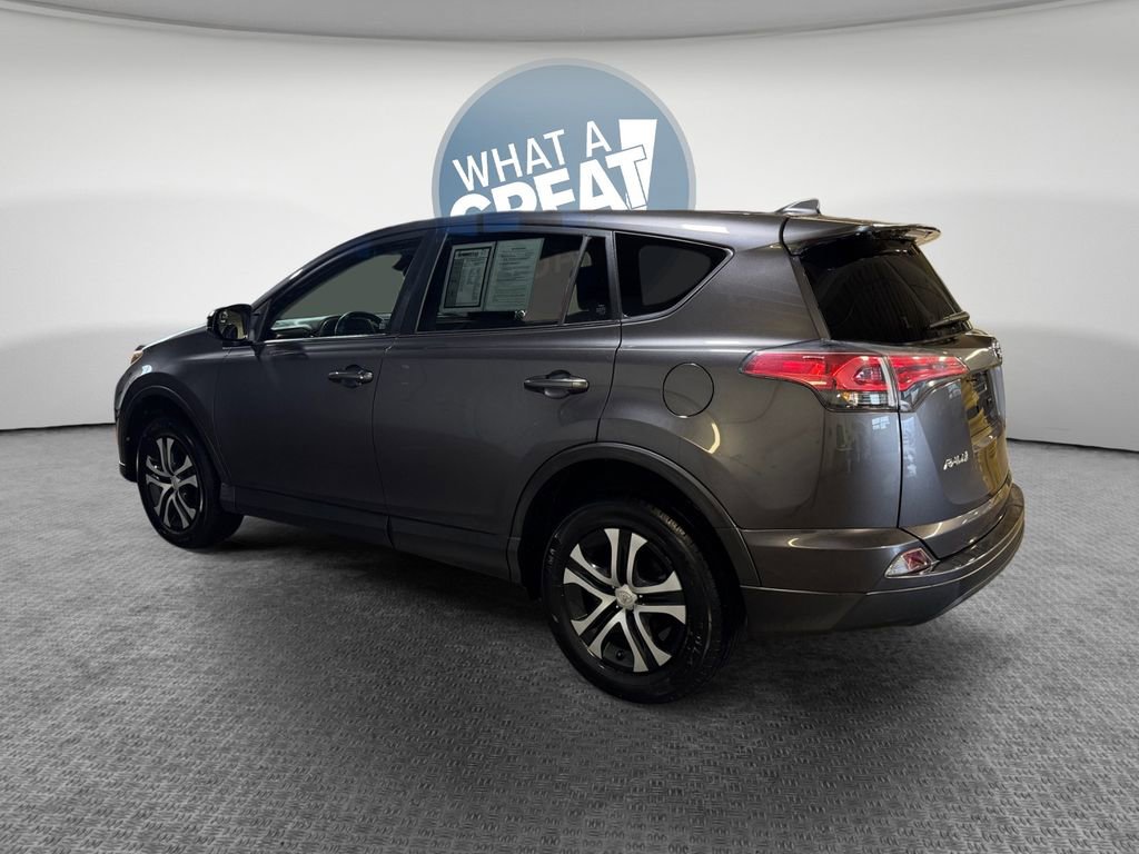 Used 2018 Toyota RAV4 LE w/ All Weather Liner Package AWD/4WD image 6