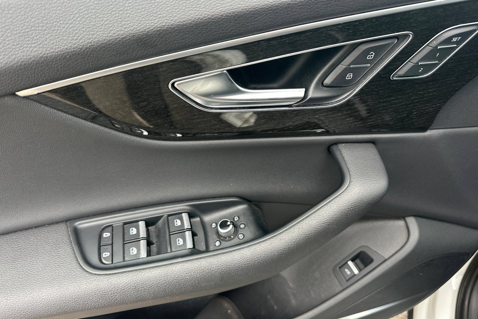 Used 2022 Audi Q7 3.0T Premium Plus AWD/4WD image 11