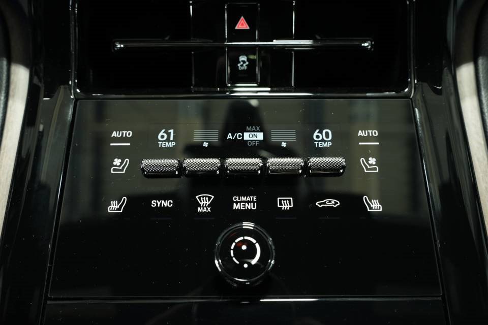 New 2025 Porsche Panamera 4 image 22