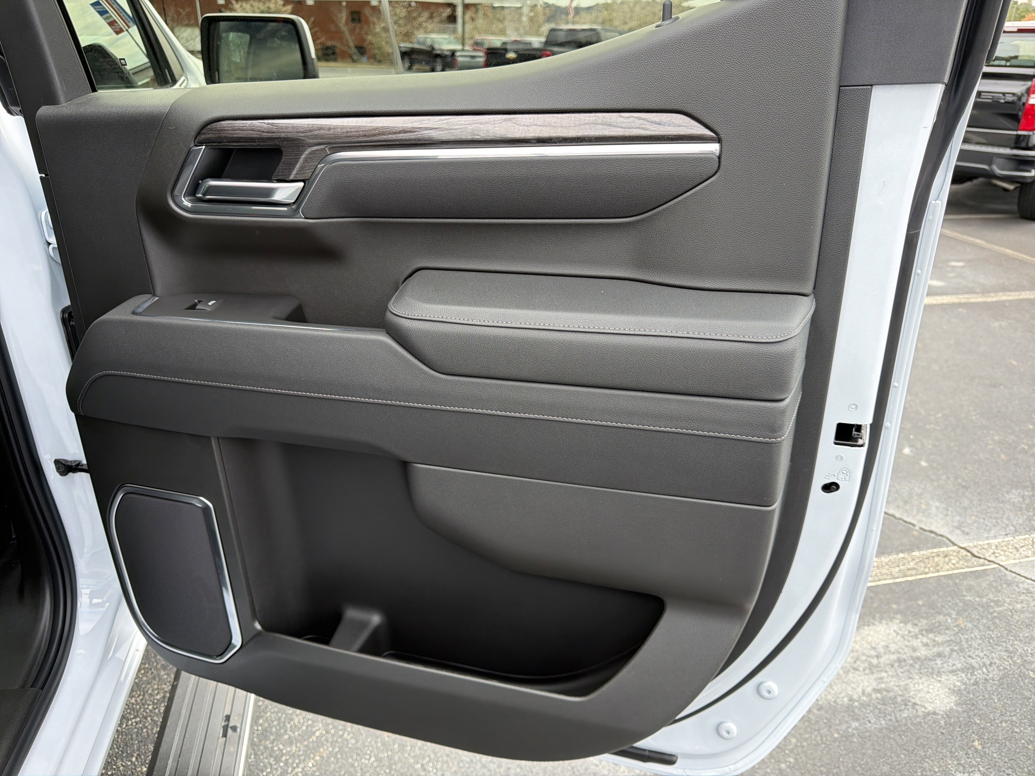 New 2026 Chevrolet Silverado 1500 LTZ w/ Technology Package image 16