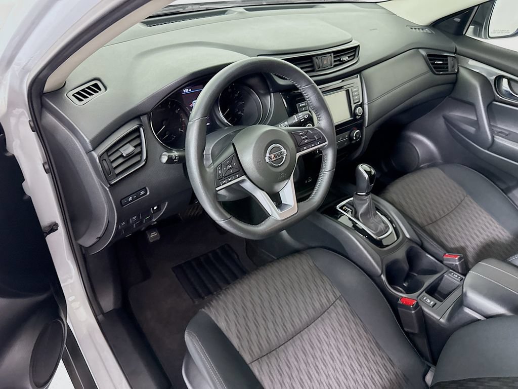 Used 2019 Nissan Rogue S w/ Special Edition Package FWD image 9