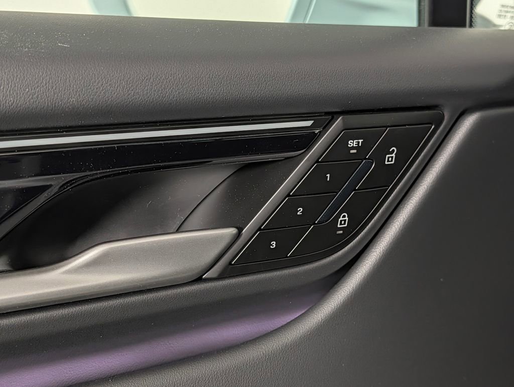 New 2026 Porsche Macan 4 Electric image 25