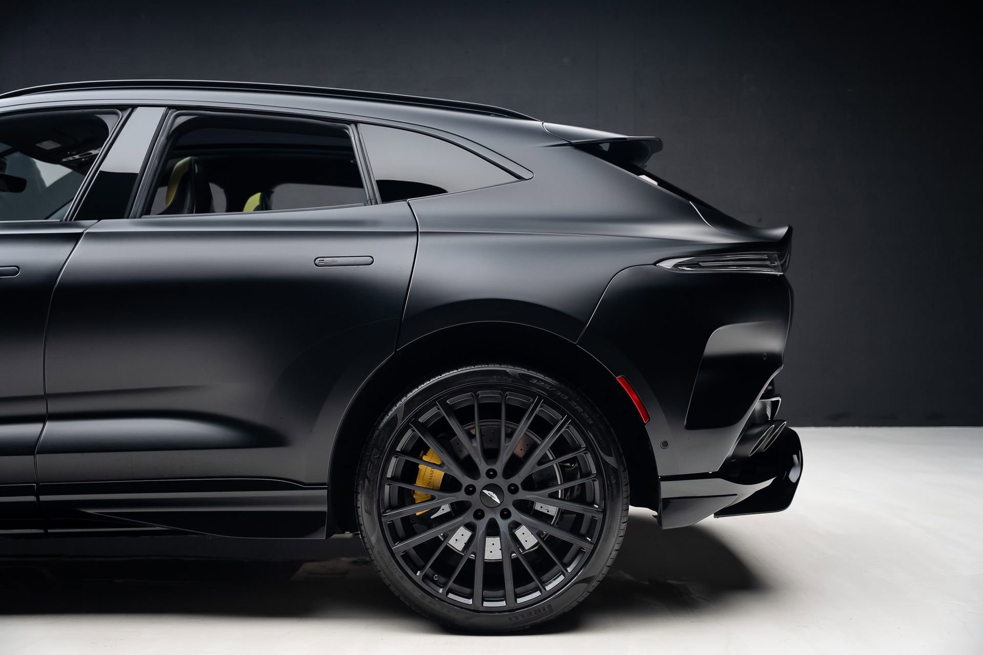 Used 2023 Aston Martin DBX 707 image 20