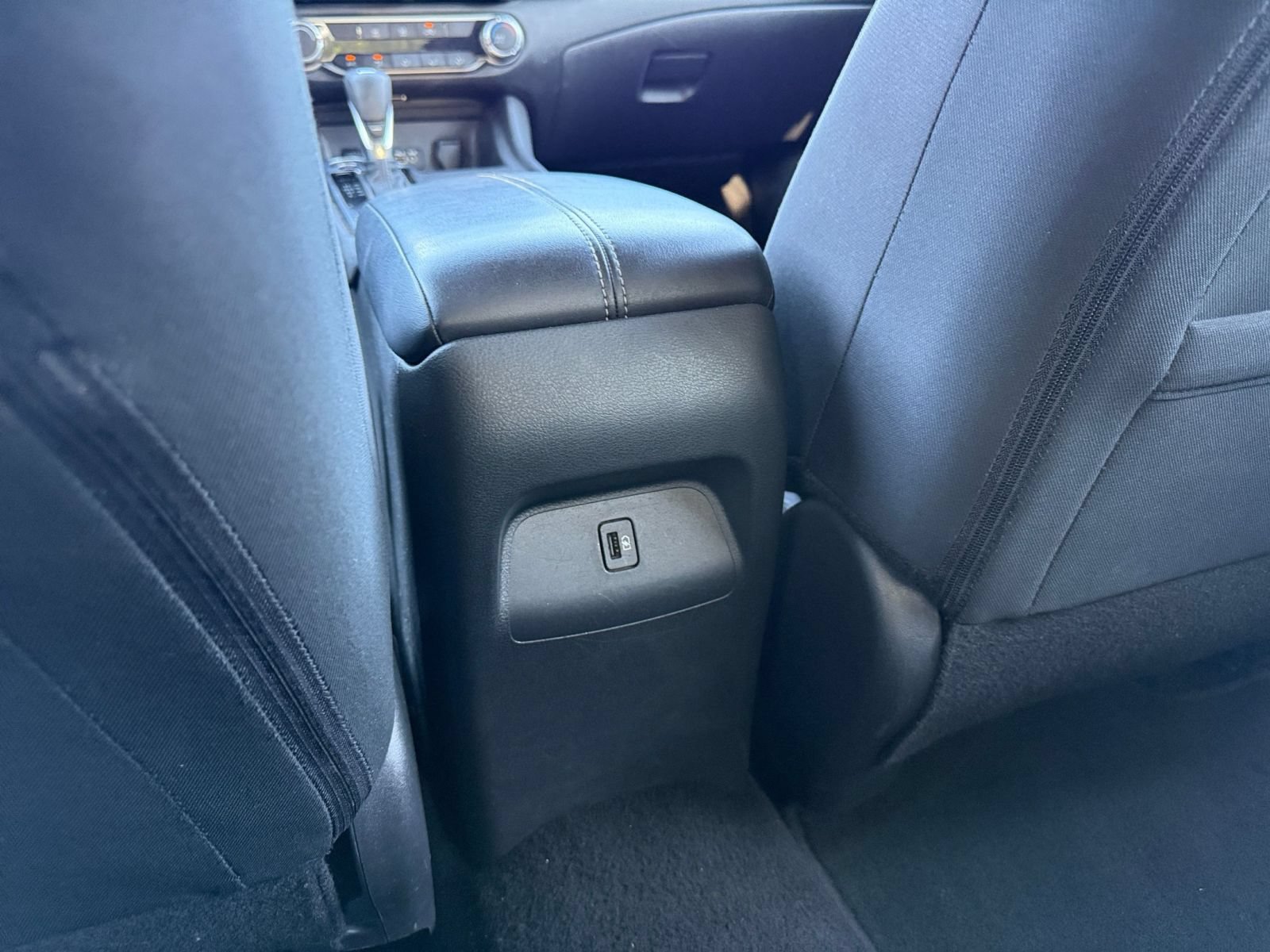 Used 2025 Nissan Sentra SV FWD image 22
