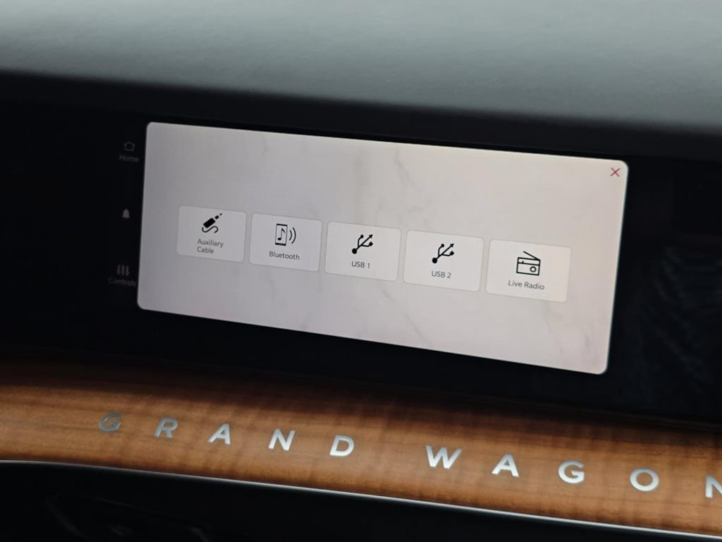 Used 2024 Jeep Grand Wagoneer Series III w/ Flexible Seating Group AWD/4WD image 45