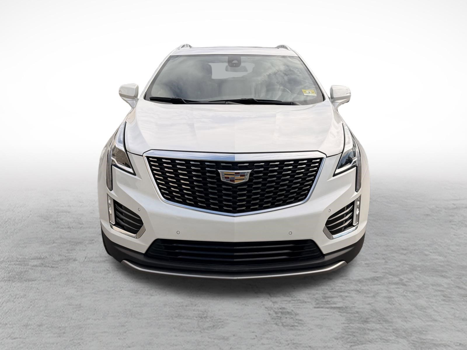 Used 2021 Cadillac XT5 Premium Luxury AWD/4WD image 2